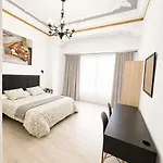 Apartament Turia Pio De 3 *